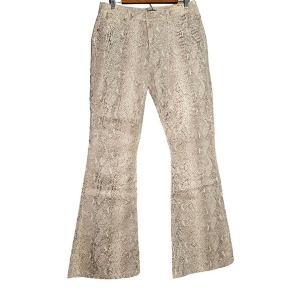 Rock & Roll Cowgirl Denim - NEW Rock & Roll Cowgirl Women's High Rise Flare Jeans  Natural Snake Print 31